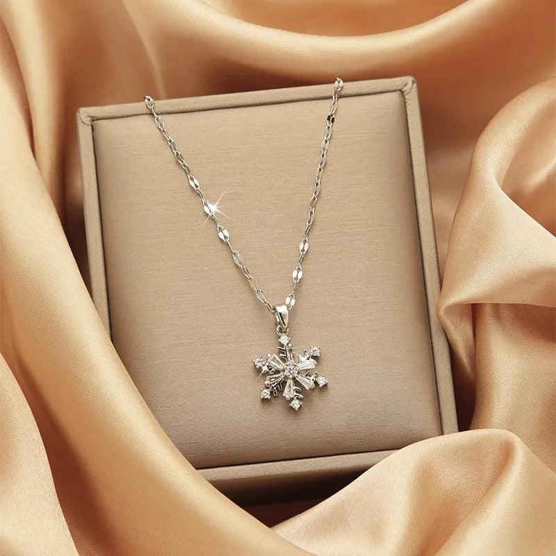 Rotatable Snowflake Necklace